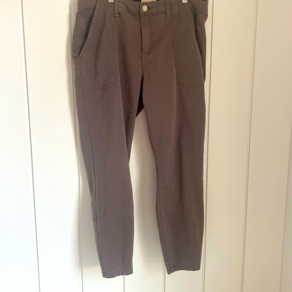 Knox Rose, cropped, stretch khakis, soft taupe/light brown in colour.